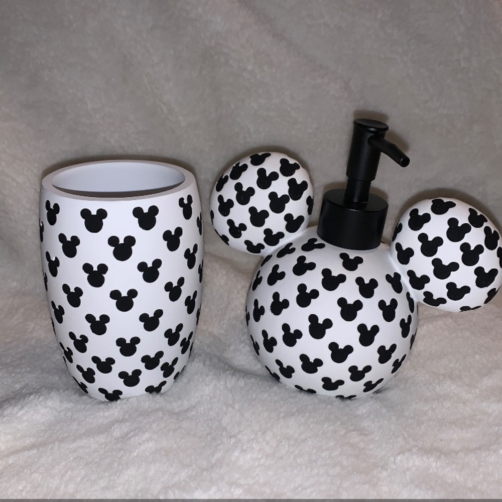 Mickie Mouse Black/White Soap Dispenser w/ Holder